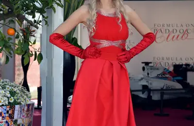 Red Living Carpet, foto 1 de 4